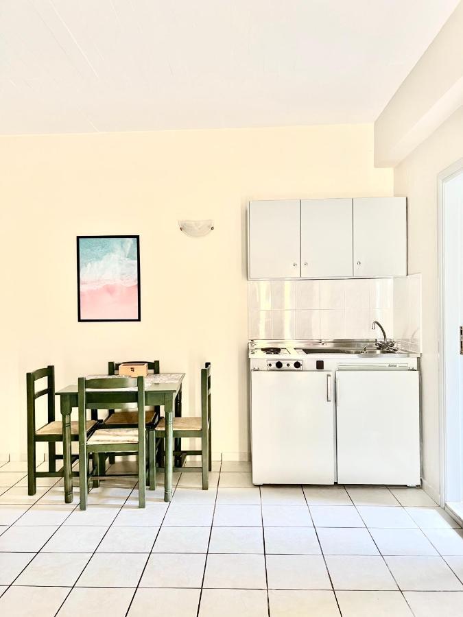 Mediterranea Apartments Като-Даратсо Экстерьер фото