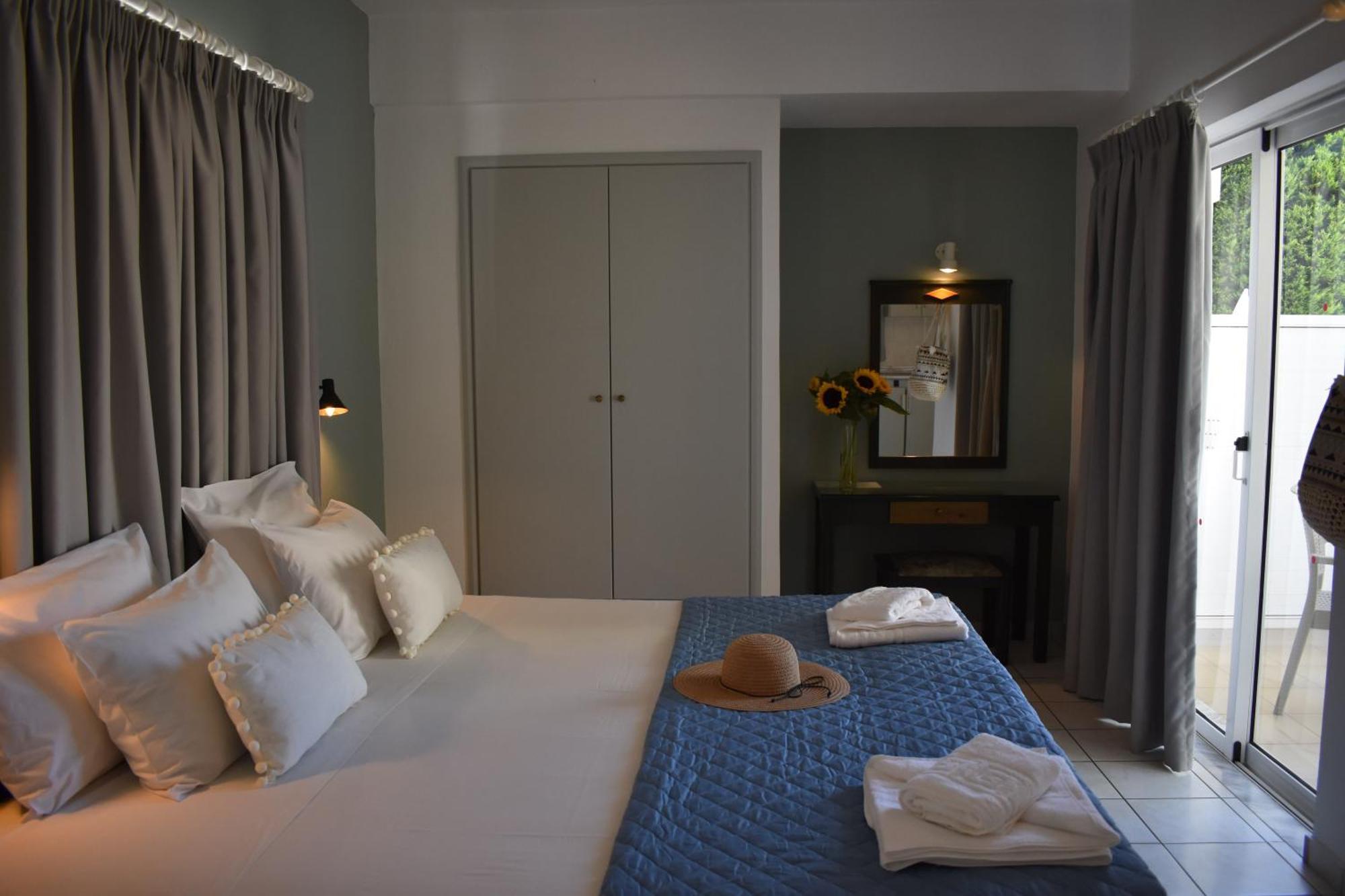 Mediterranea Apartments Като-Даратсо Экстерьер фото