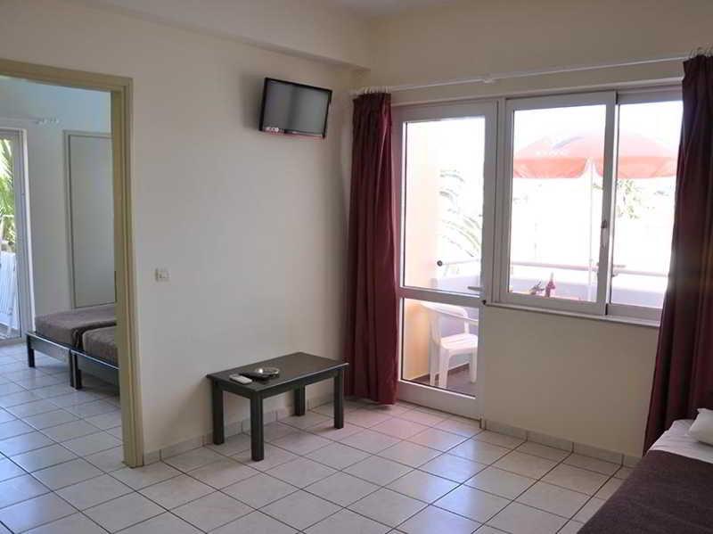 Mediterranea Apartments Като-Даратсо Экстерьер фото